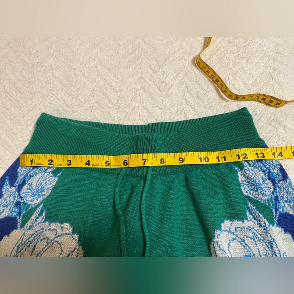 FARM Rio Soft Garden Sweaterpants Sample Size Small - Picture 8 of 9